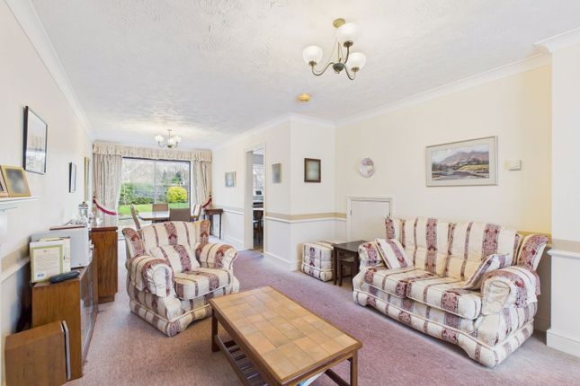 125, Tanbridge Park, Horsham photo 3
