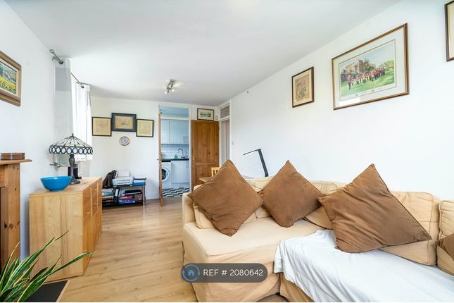 Thumbnail Flat to rent in Gowrie Road, London