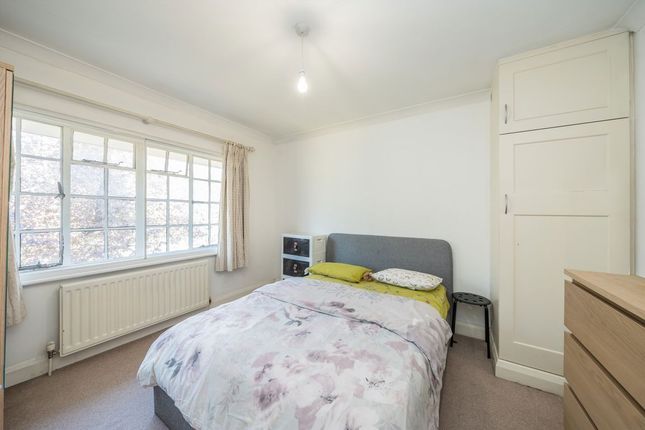 2 Berkley Court, London Road, Twickenham photo 4