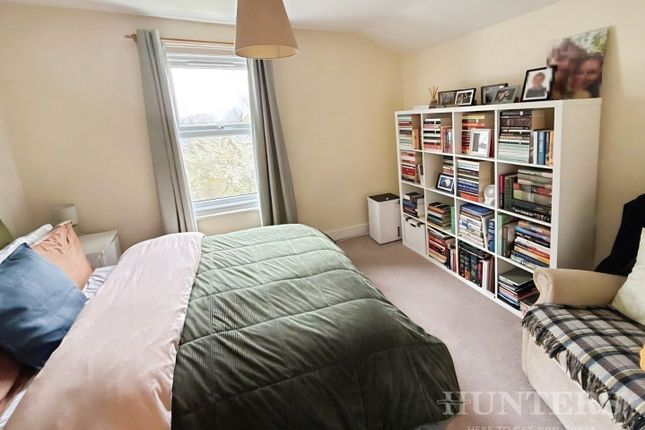 57B, Cedar Road, Sutton photo 4
