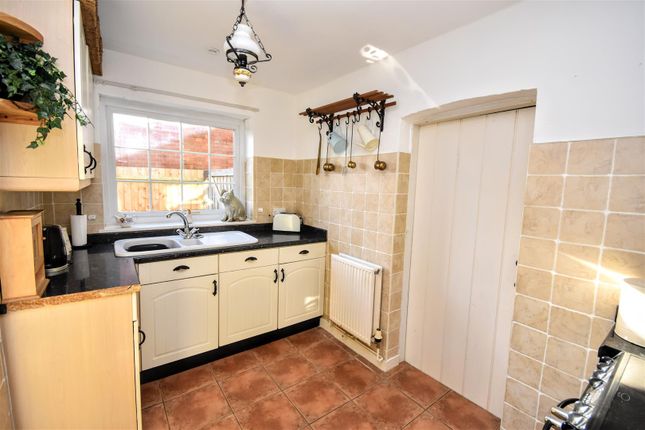 Semi-detached house for sale in High Road, Soulbury, Leighton Buzzard