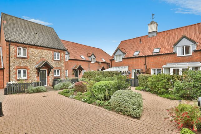 4, Goodrick Place, Swaffham photo 2