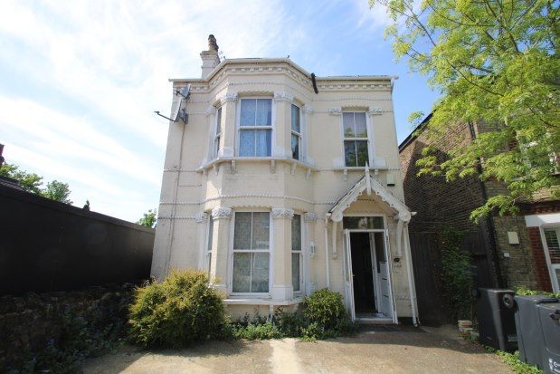 Thumbnail Detached house to rent in Moreton Road, South Croydon