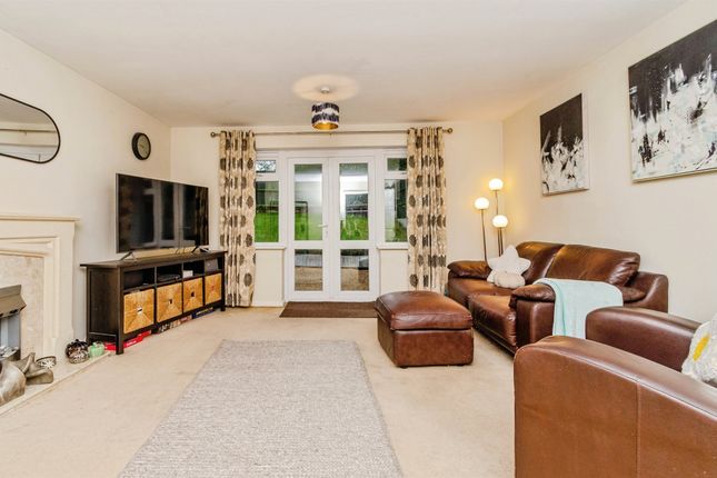 20, Haymaker Way, Cannock photo 4