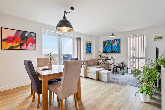 Flat for sale in Sackett Road, Barking