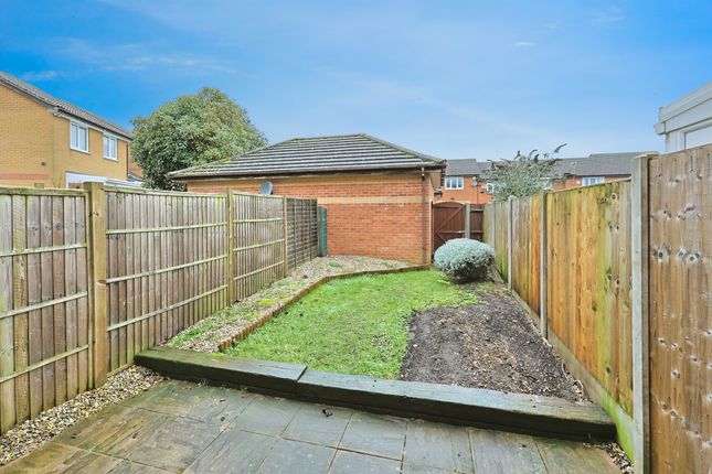 11, Amsterdam Way, Dereham photo 2