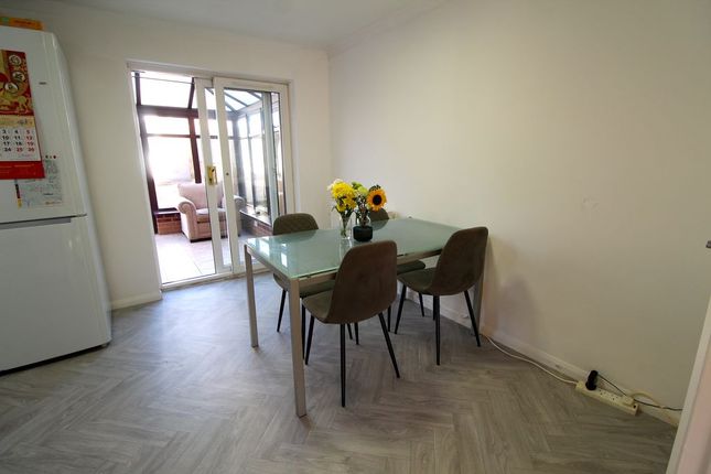 5, Somerby Close, Bristol photo 3