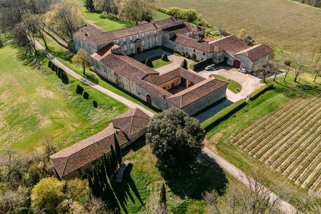 Thumbnail Ch&acirc;teau for sale in Valence Sur Baise, Gers (Auch/Condom), Occitanie