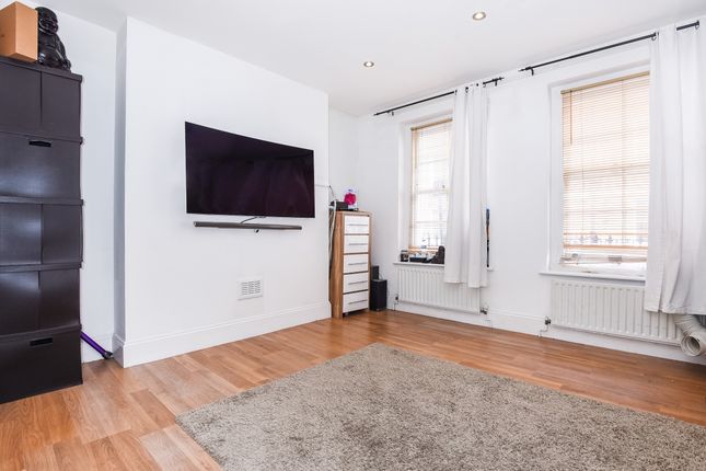 Thumbnail Studio to rent in Paget Street, London
