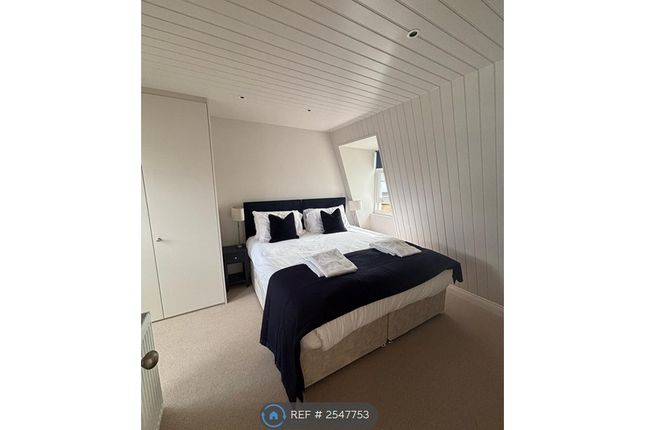 Bedroom 1 - Superking Bed
