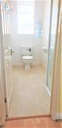 Copy of 115 Chatsworth Road, London photo 2