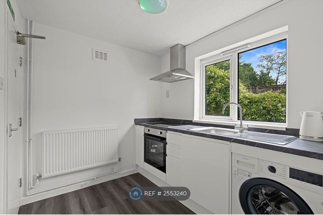 West Wycombe Road, High Wycombe photo 3