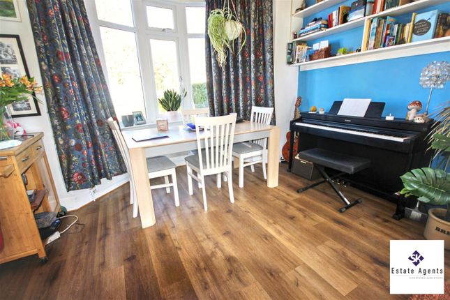 26, Norton Lees Crescent, Sheffield photo 3