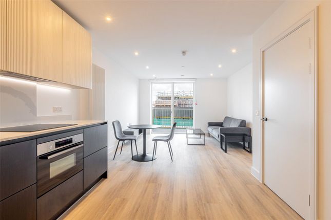 20, Silverleaf House, 1, Heartwood Boulevard, Acton photo 4