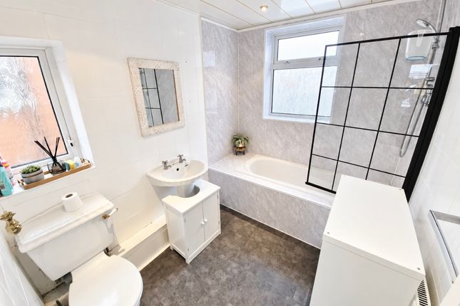 Auburn Grove, Blackpool photo 4