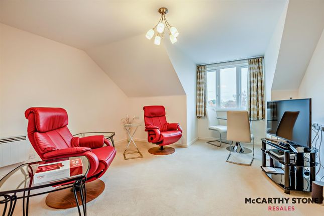 8583056-Interior07-800.Jpg