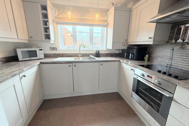 16, Four Winds Court, Hartlepool photo 4