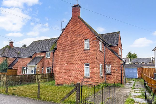 3-bed house on 35, Hearnes Meadow, Seer Green, £625,000