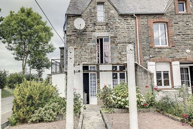 Thumbnail Cottage for sale in Le Mesnil-Villeman, Basse-Normandie, 50450, France