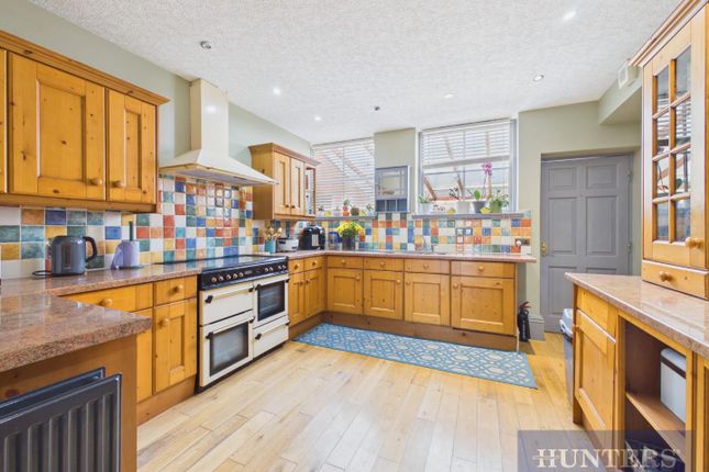 33, Falsgrave Road, Scarborough photo 4