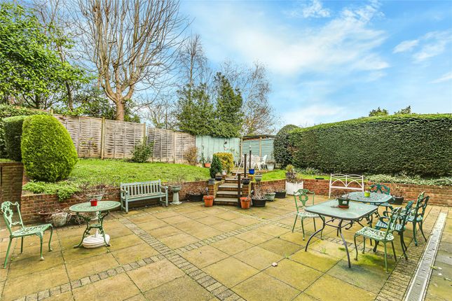 Flat 12, Beatrice Lodge,, Beatrice Road, Surrey photo 2