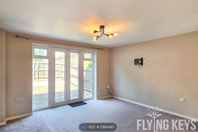 Pach Way, Fernwood, Newark photo 3