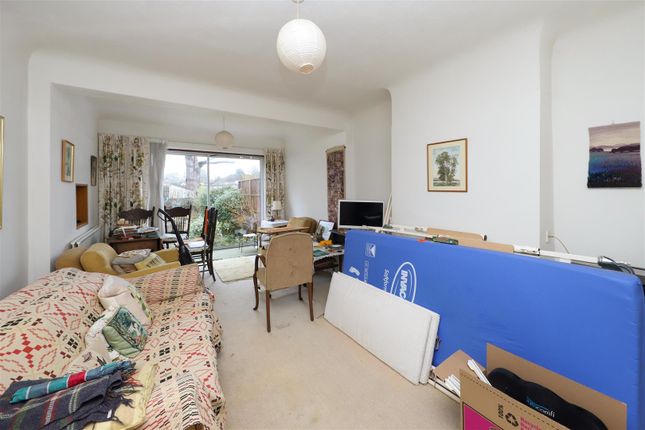 61, Mount Park Road, Pinner photo 3