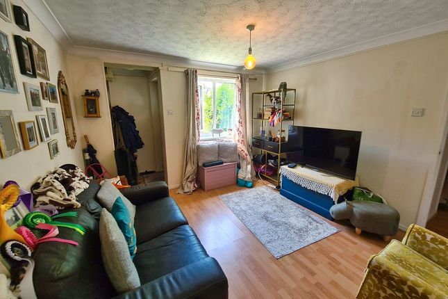 14, Pentridge Way, Southampton photo 4