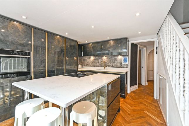 47 Westgate, Chichester photo 2