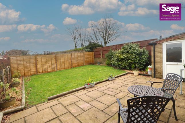 176, Chester Close, Pontypool photo 2