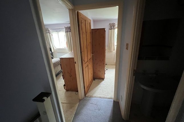 14 Greenacres, Green Hill, HIGH WYCOMBE photo 2