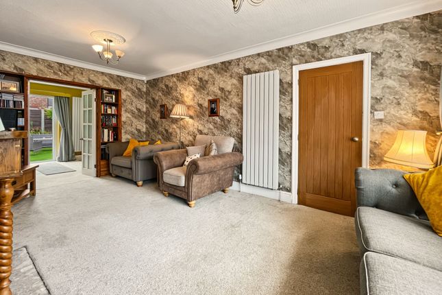 10 Berwick Avenue, Manchester photo 2