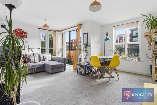 Flat 3 5, Gareth Drive, London photo 2