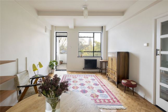 Flat 92, Christchurch House,, Christchurch Road, London photo 3