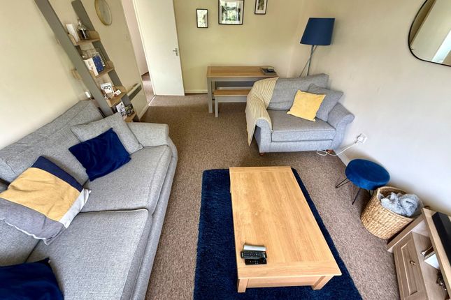 8, Glebe Court, Southampton photo 2