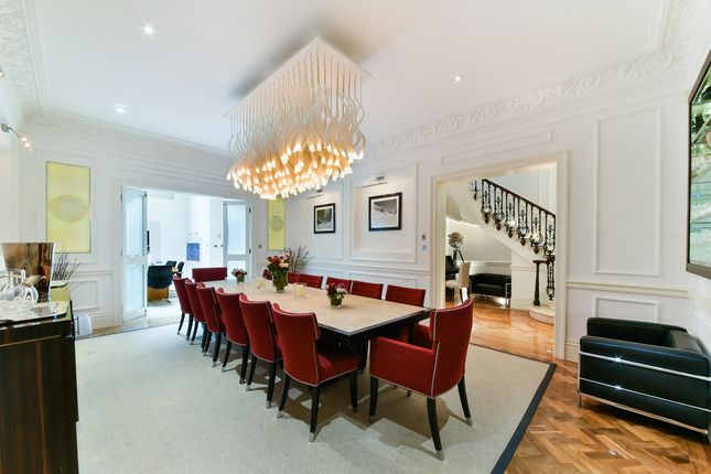 Thumbnail Property to rent in Queen's Gate Terrace, London