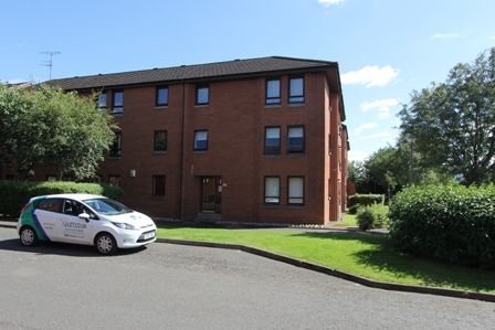 Thumbnail Flat to rent in Budhill Avenue, Glasgow