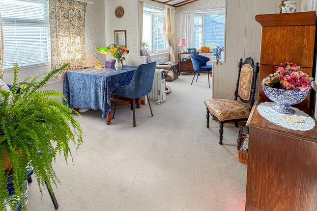 30, Aldingbourne Park, Hook Lane, Aldingbourne photo 4