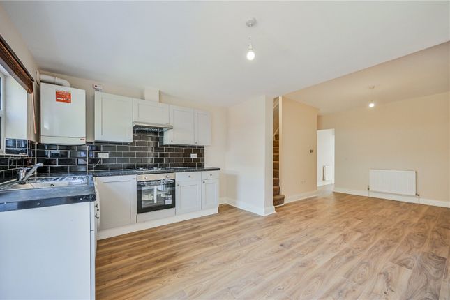 63, Morley Avenue, London photo 3