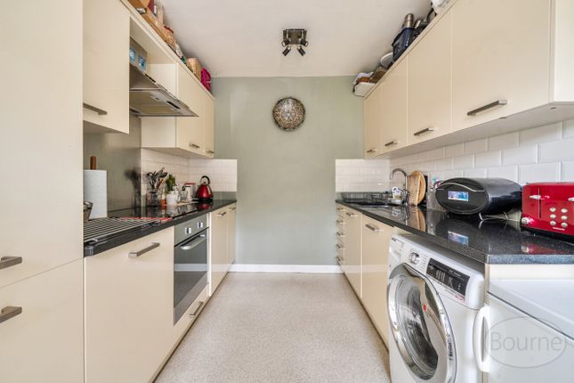 31, Brighton Road, Godalming photo 4