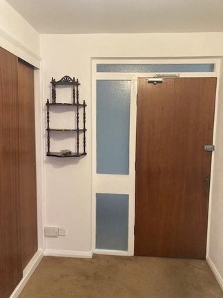 Flat 1, Mayfair Court, Park Crescent, Southport photo 2