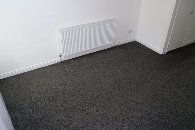 5 Kirkstead Avenue, Kirkstead Street, Hull photo 2