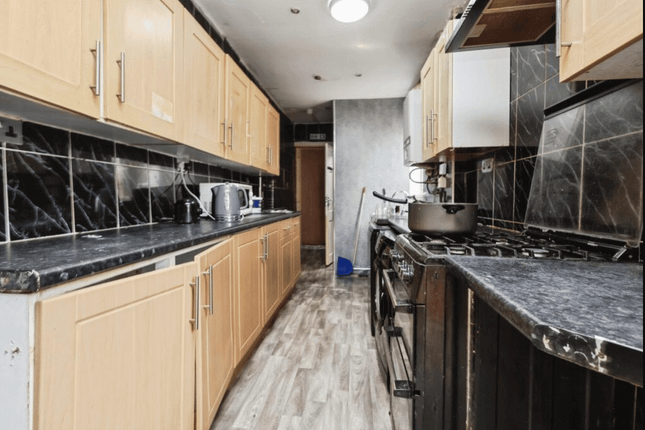 4, Woodall Rd- 5 Bed Investment, Birmingham photo 4