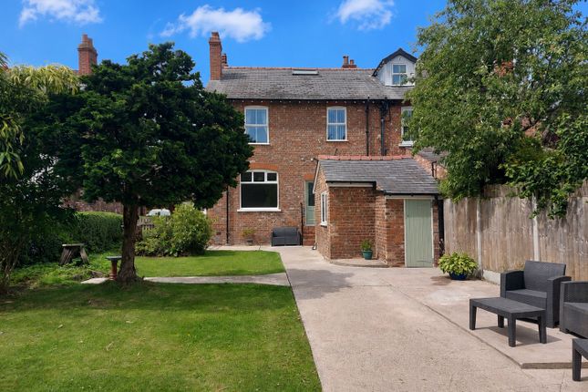 99, Moor Lane, Wilmslow photo 2