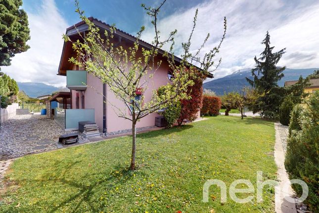 Thumbnail Villa for sale in Vétroz, Canton Du Valais, Switzerland