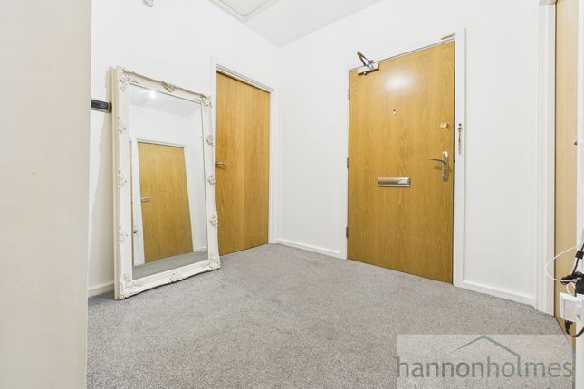 12, Selside Court, Manchester photo 3