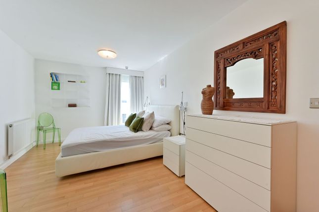 Stanley Road, Wimbledon photo 4