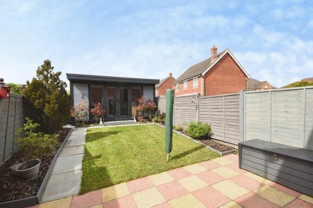 38, Victoria Road, Haverhill photo 2