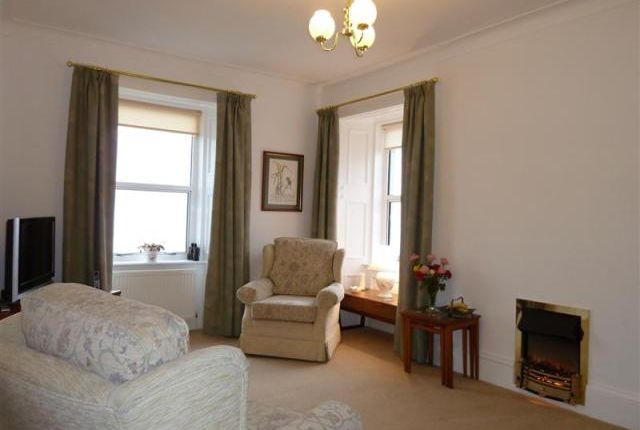 Seafield, 219 Alexandra Parade, Kirn photo 5