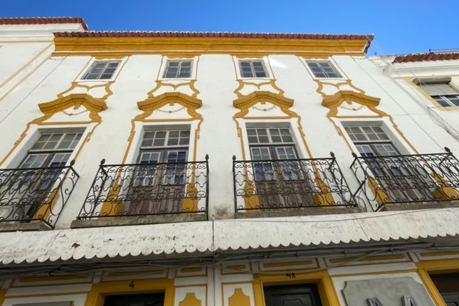 Town house for sale in R. Da Feira 4, 7350-148 Elvas, Portugal